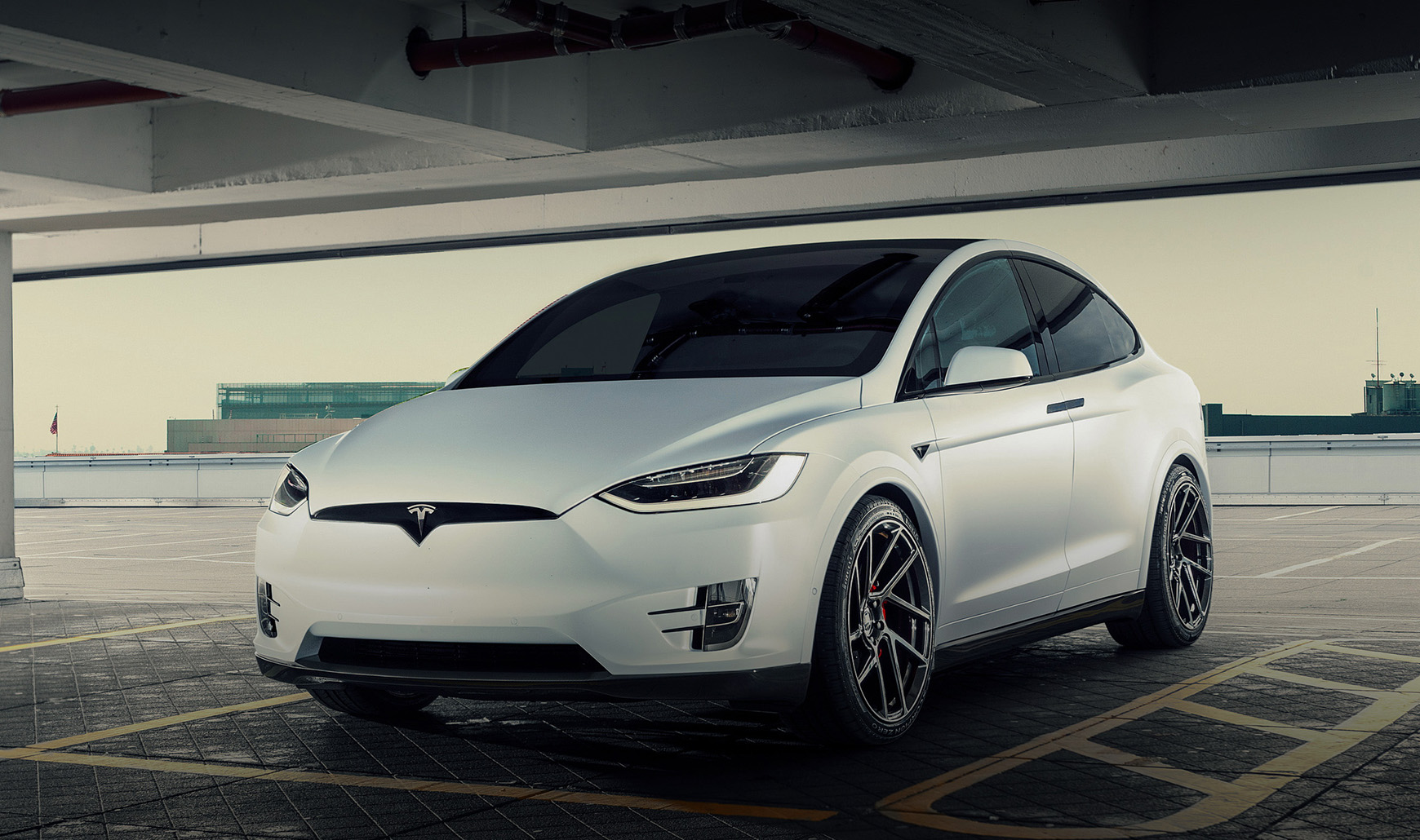 Тест-драйв Tesla Model X Dual Motor - 3
