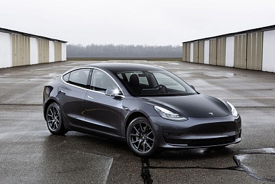Тест-драйв Tesla Model 3 Performance