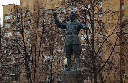 Памятник А.В. Александрову - 2