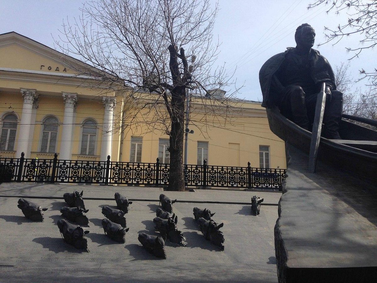 Памятник Михаилу Шолохову - 5