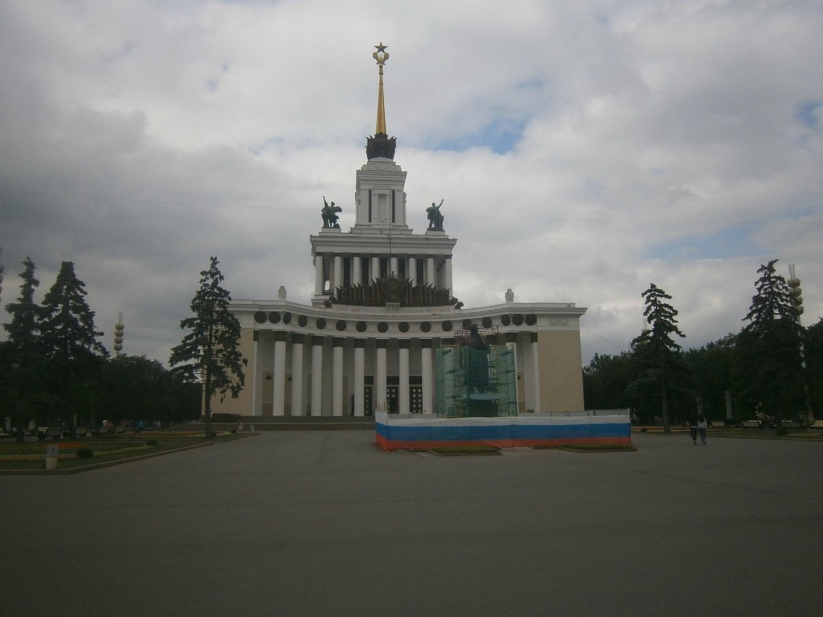 Памятник В.И.Ленину на ВДНХ - 5