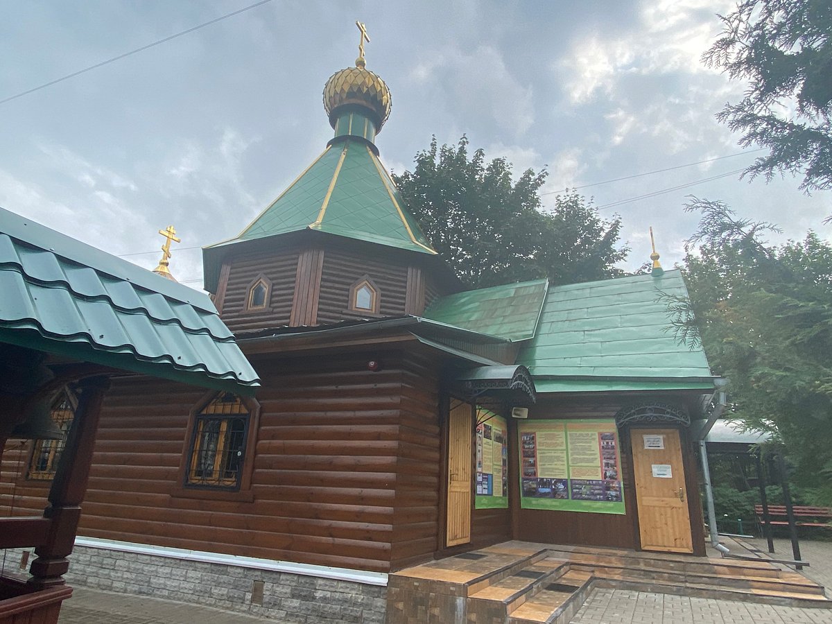 Храм Живоначальной Троицы в Чертанове - 6