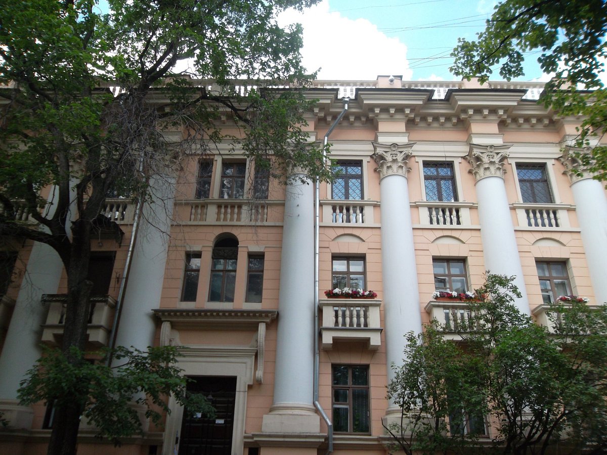 Дом со львами - 2