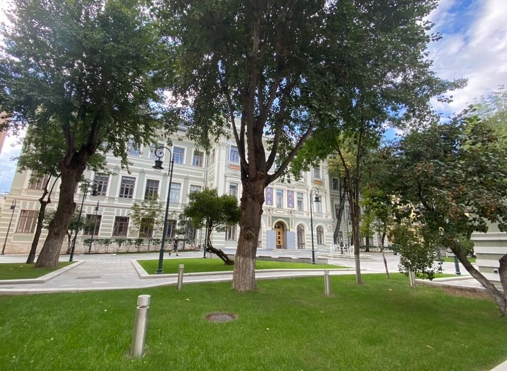 Улица Рождественка - 4