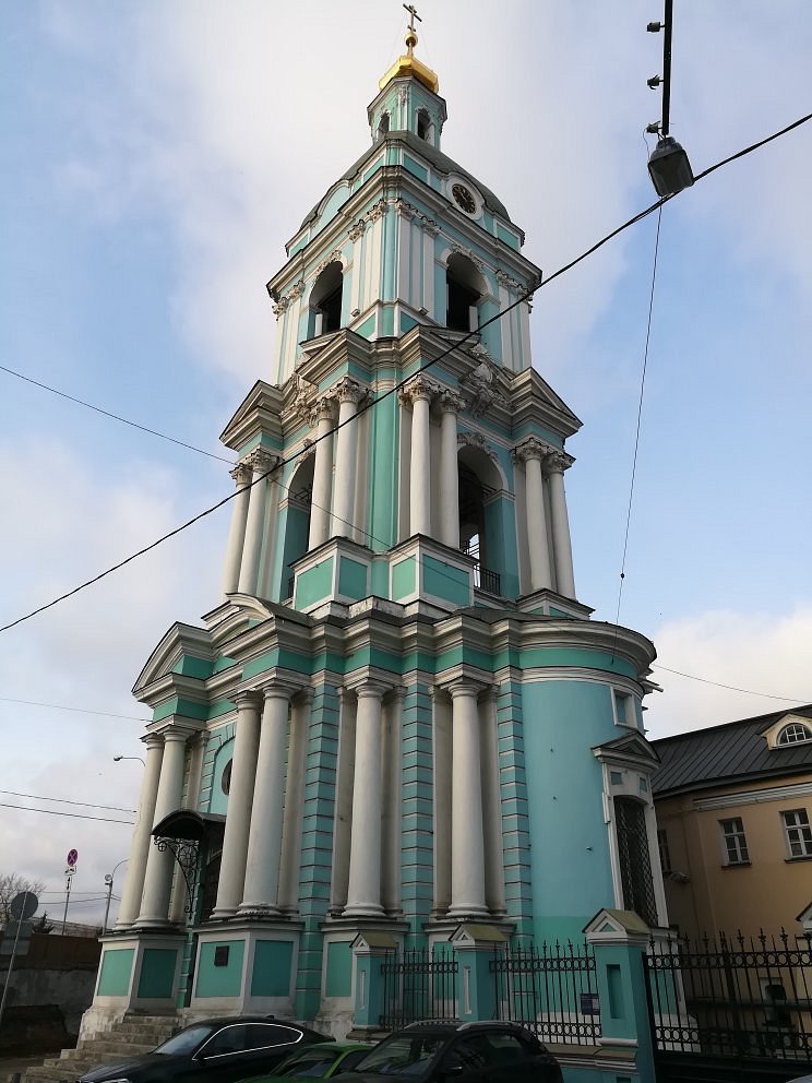 Колокольня Храма Троицы Живоначальной в Серебряниках - 7