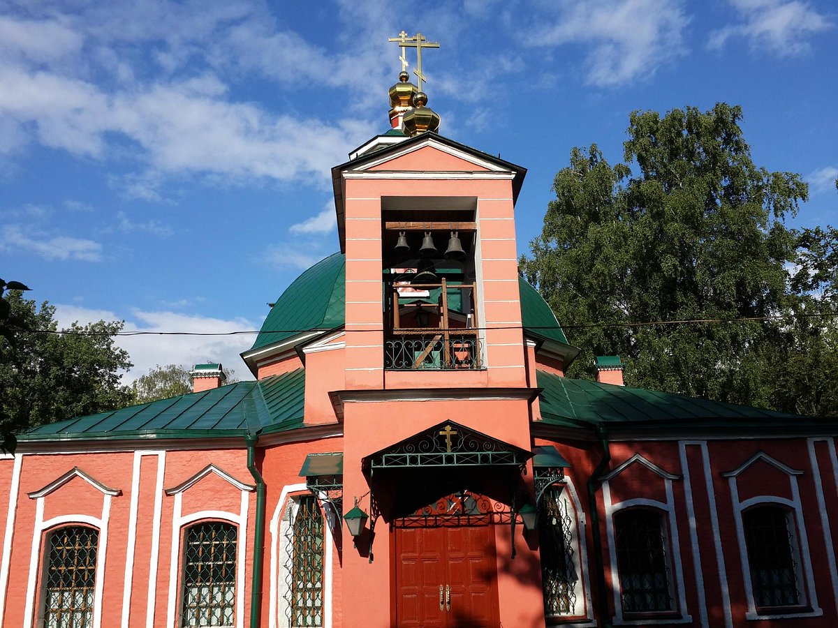 Храм Живоначальной Троицы в Воронцове - 3