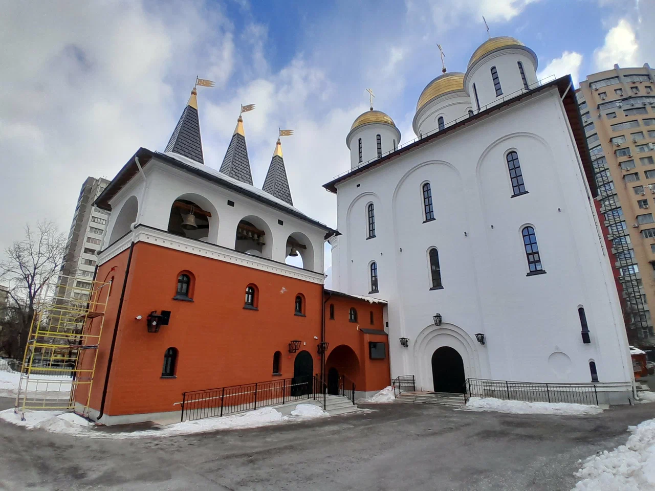 Храм священномученика Ермогена Патриарха Московского и всея Руси - 4
