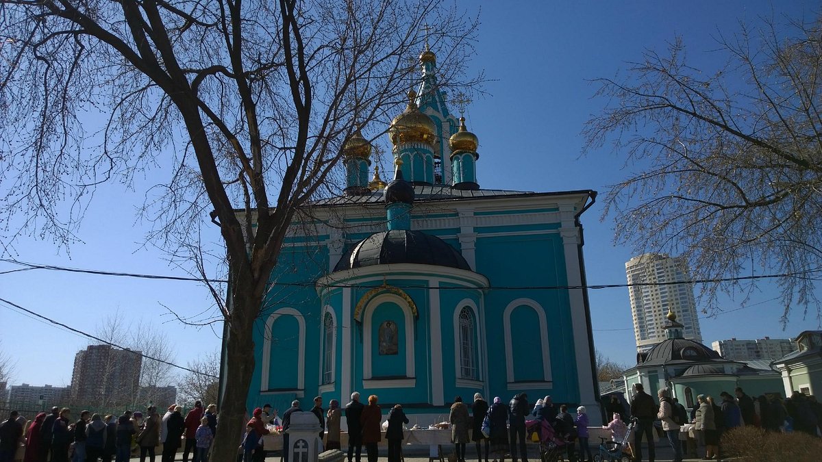 Храм Рождества Пресвятой Богородицы в Крылатском - 3