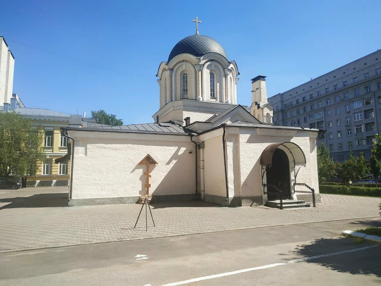 Храм Дмитрия Прилуцкого Вологодского на Девичьем поле - 6