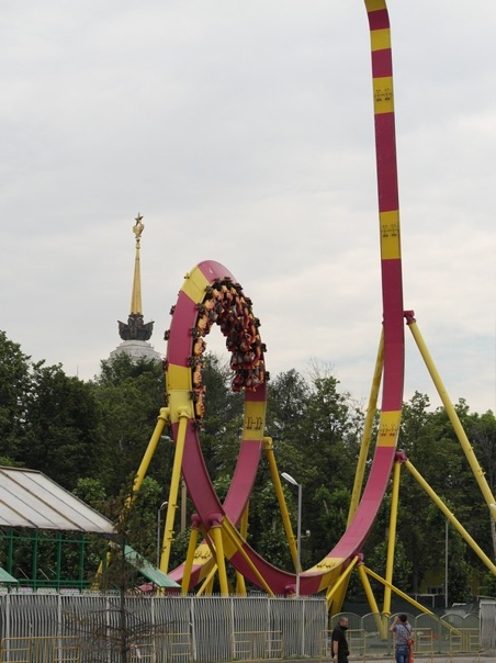Аттракционы на ВДНХ - 1