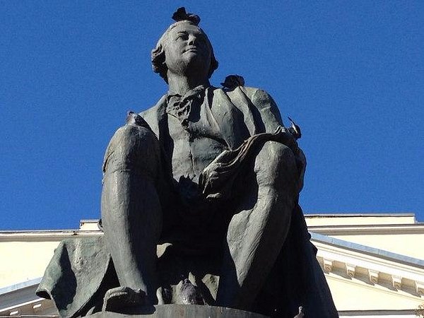 Памятник М.В.Ломоносову - 4