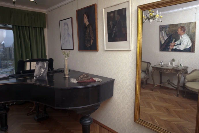 Мемориальная Квартира С.Т. Рихтера - 2