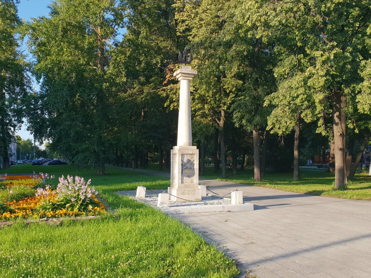 Колонна Кадетский плац - 3