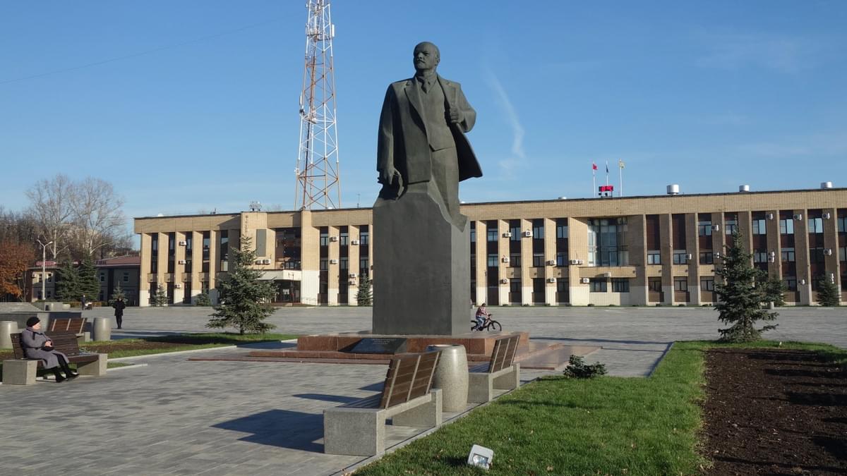 Площадь 30-летия Победы - 1