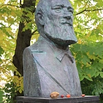 Бюст Р. И. Шредера - 2