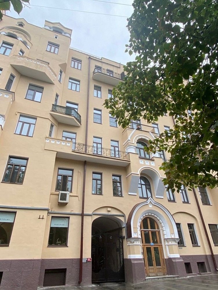Улица Малая Бронная - 1