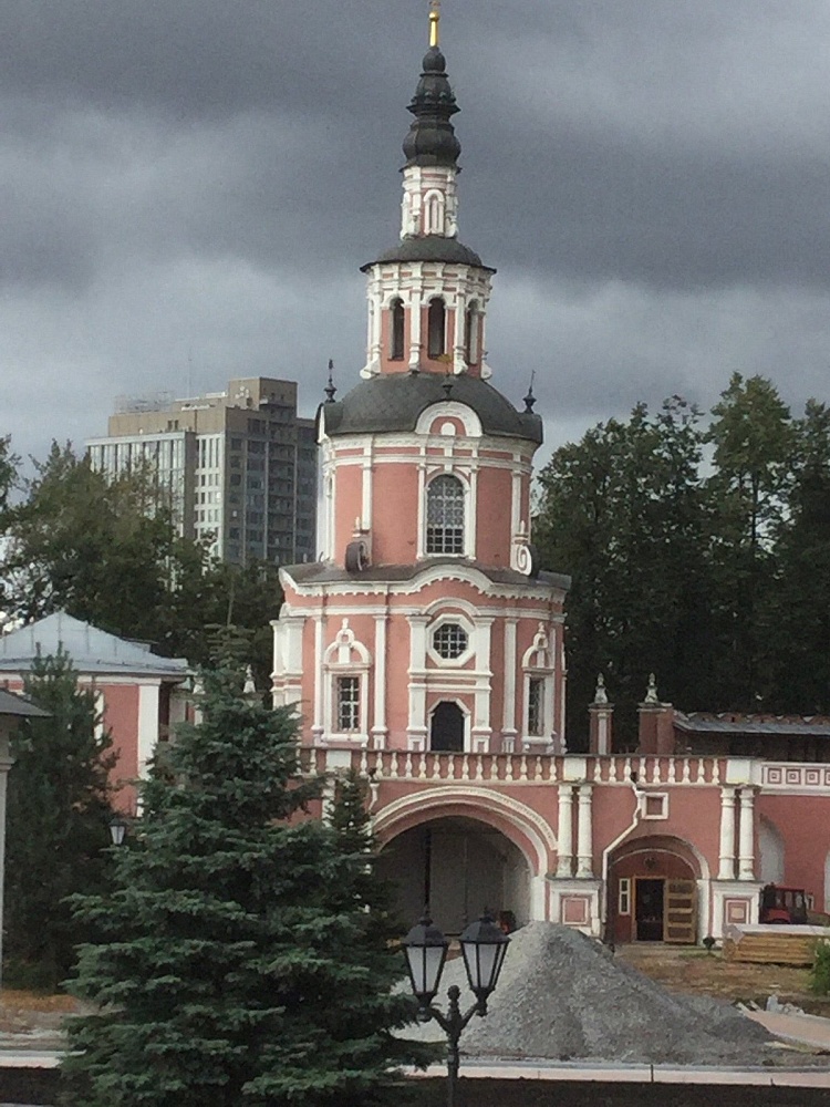 Храм Тихвинской иконы Божией Матери в Донском монастыре - 1