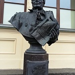 Памятник-бюст К.А.Тону - 9