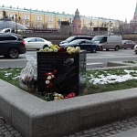 Памятный знак жертвам теракта 9 декабря 2003 - 6