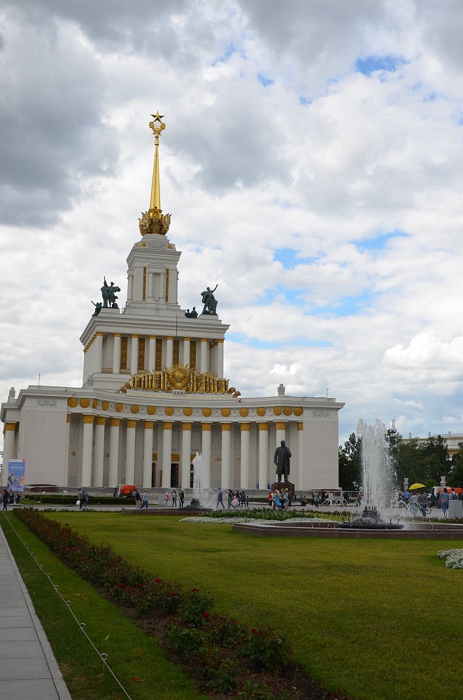 Памятник В.И.Ленину на ВДНХ - 2