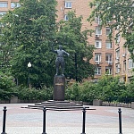 Памятник А.В. Александрову - 4