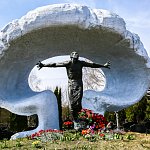 Памятник героям-чернобыльцам - 4