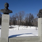 Памятник-бюст В. В Лебедеву - 2