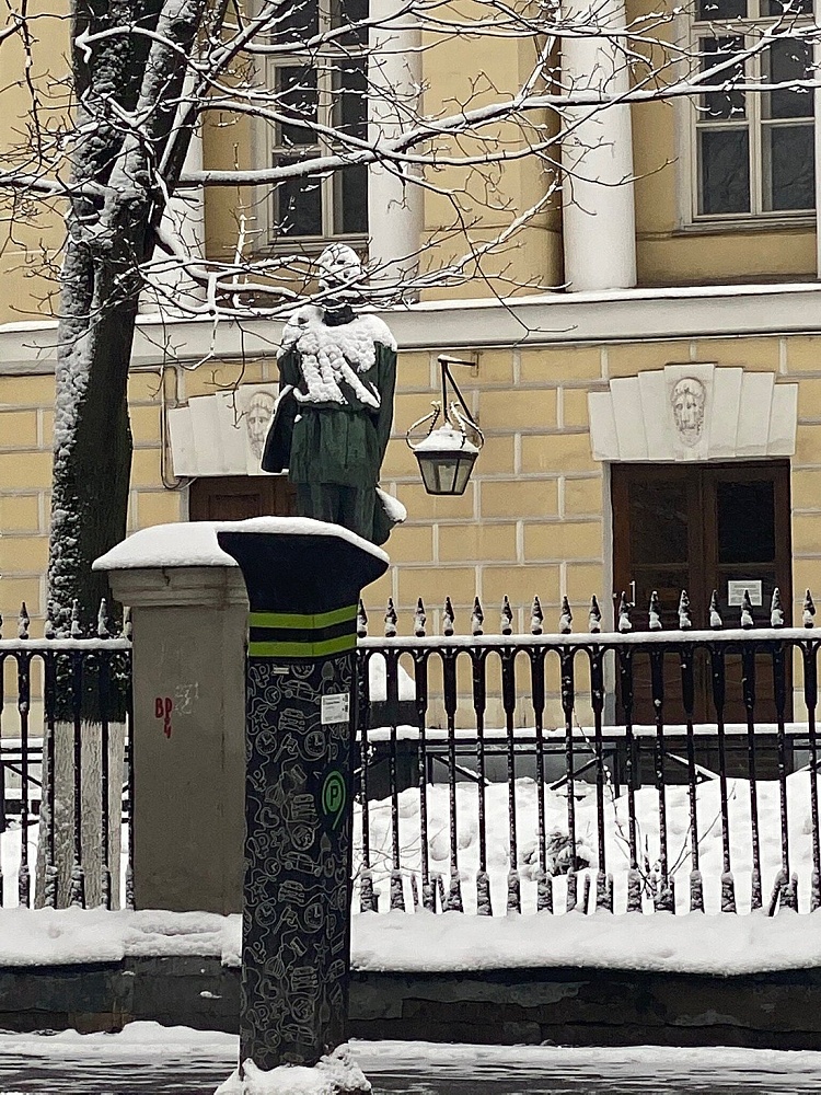 Памятник А.М. Горькому - 7