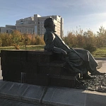 Памятник А.П. Чехову район Раменки - 1