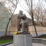 Памятник Марине Цветаевой - 7