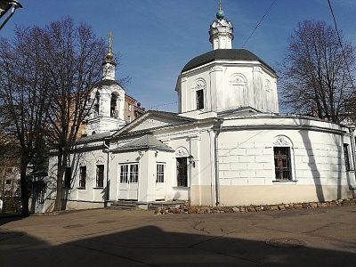 Храм Покрова Пресвятой Богородицы на Лыщиковой Горе