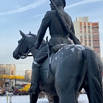 Памятник Михаил Шолохову Волжский бульвар - 1