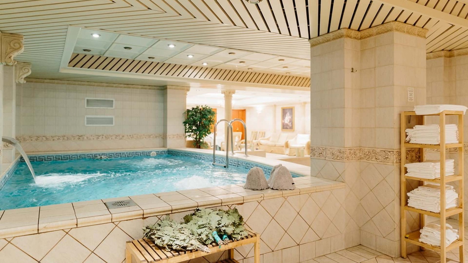 Отель Grand Hotel Emerald - 4