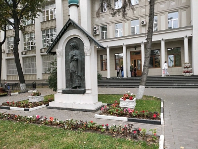 Памятник Святому Пантелеймону
