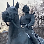 Памятник Михаил Шолохову Волжский бульвар - 2