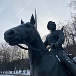 Памятник Михаил Шолохову Волжский бульвар - 7