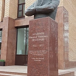 Памятный бюст Н. И. Железнову - 6