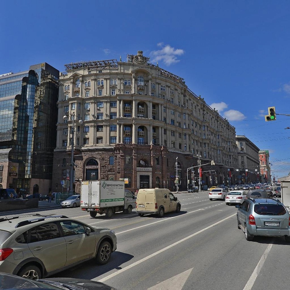 Памятная доска Ю.Б. Харитону - 7
