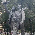 Памятник летчикам полка Нормандия-Неман - 8