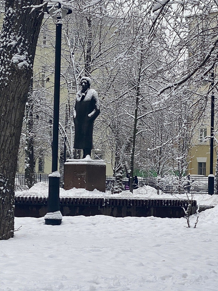 Памятник Александру Блоку - 7