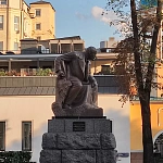 Памятник Ленину на Тверской площади - 1