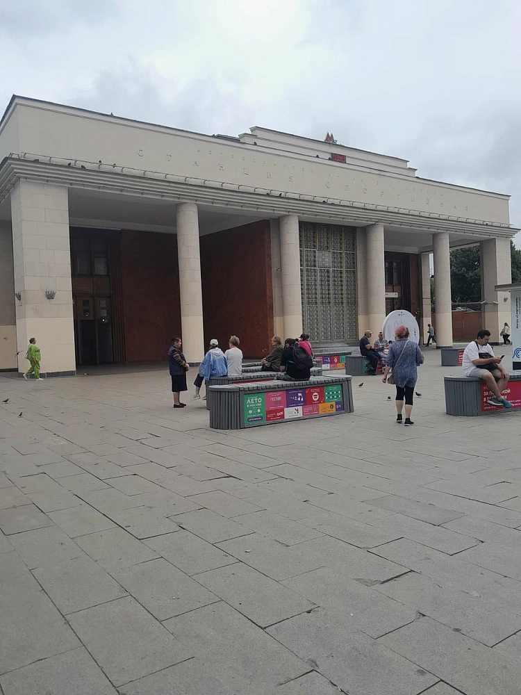 Станция метро Спортивная - 1
