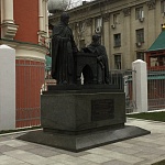 Памятник братьям Лихудам - 1