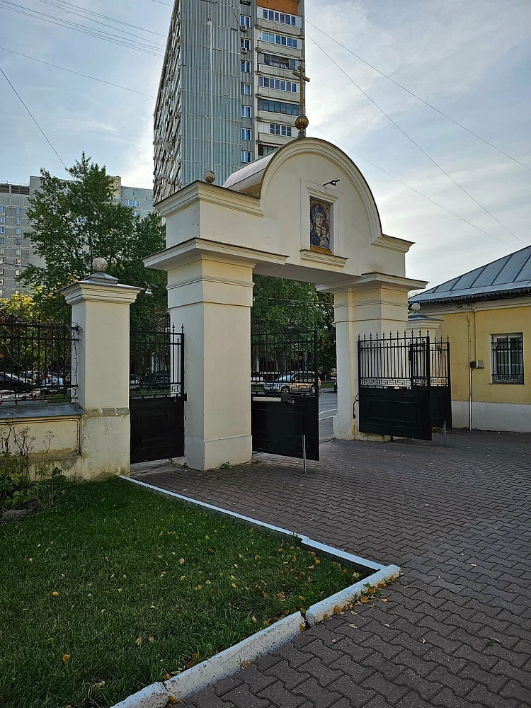 Церковь введения во храм Пресвятой Богородицы у Салтыкова моста - 7
