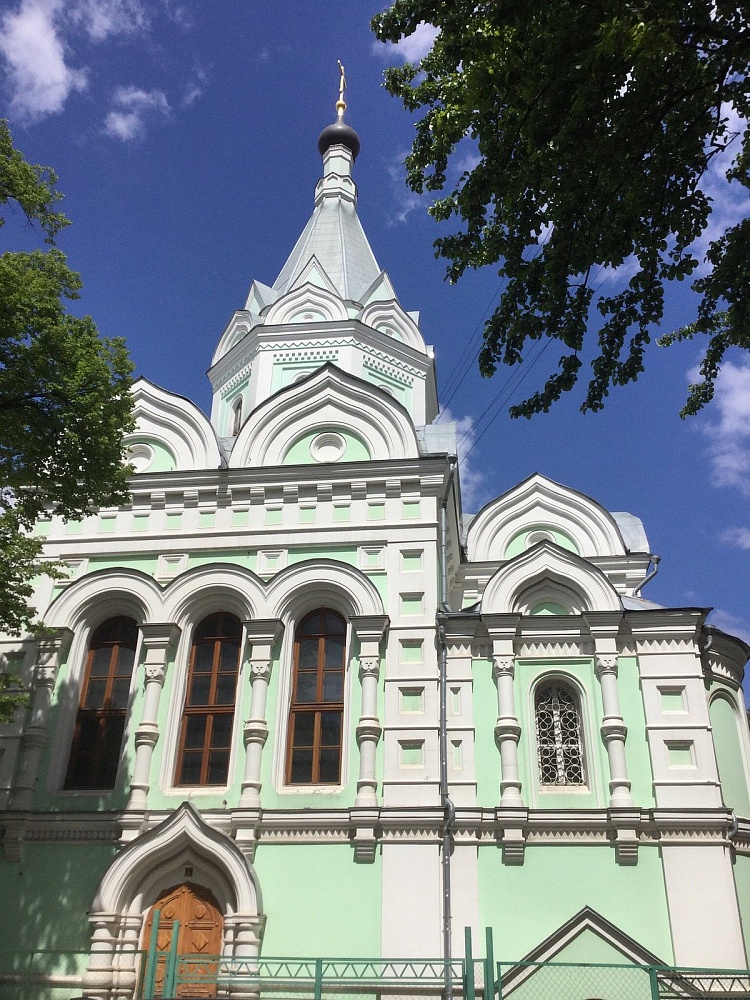 Храм Живоначальной Троицы на Шаболовке - 1