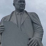 Памятник В.Н.Челомею - 6