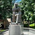Памятник Марине Цветаевой - 3