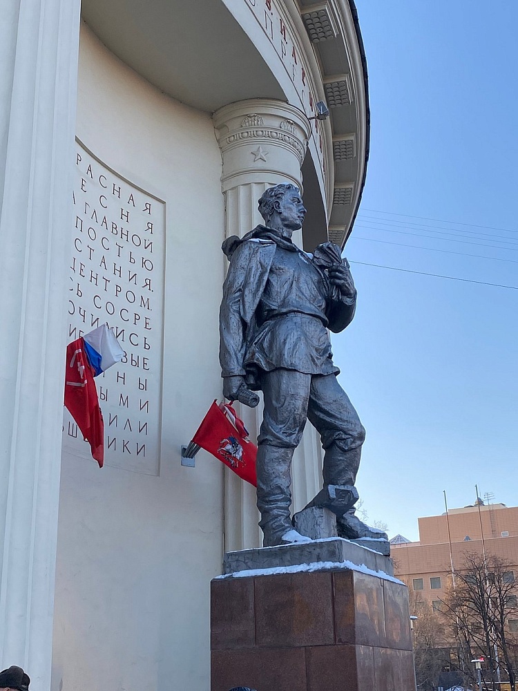 Памятник "Рабочий-дружинник" - 5