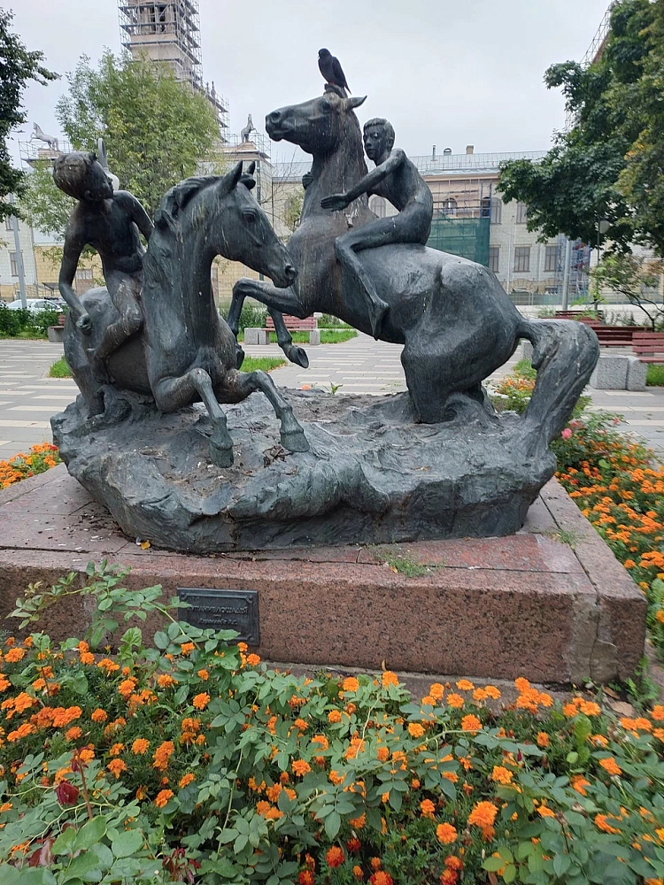 Скульптура &quot;Купание лошадей&quot; - 3