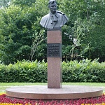 Памятник Е.В. Вучетичу - 7